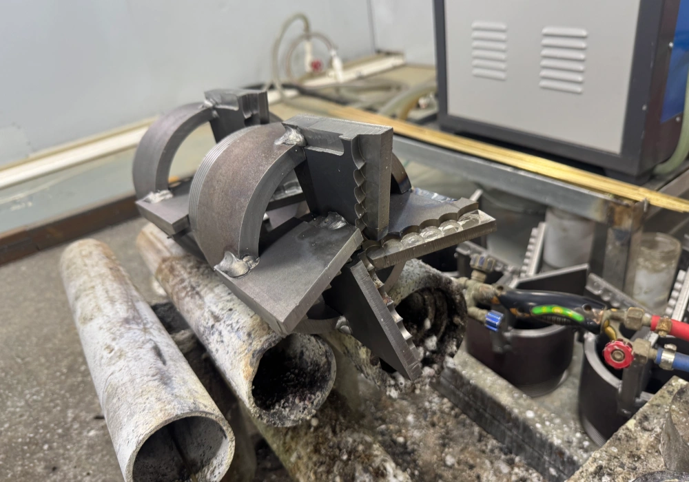 Five-blade PDC oilfield drill bit welding and assembly process